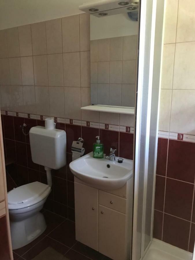Borostyankert Etterem & Vendeghaz Hotel Sitke Eksteriør billede